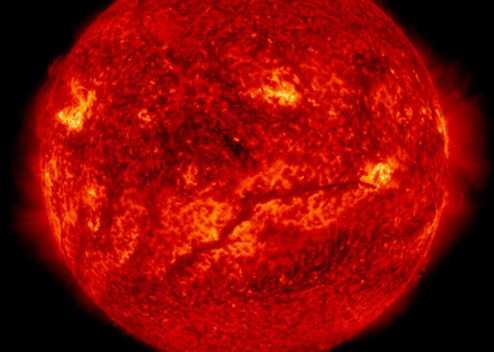 Snaking filament